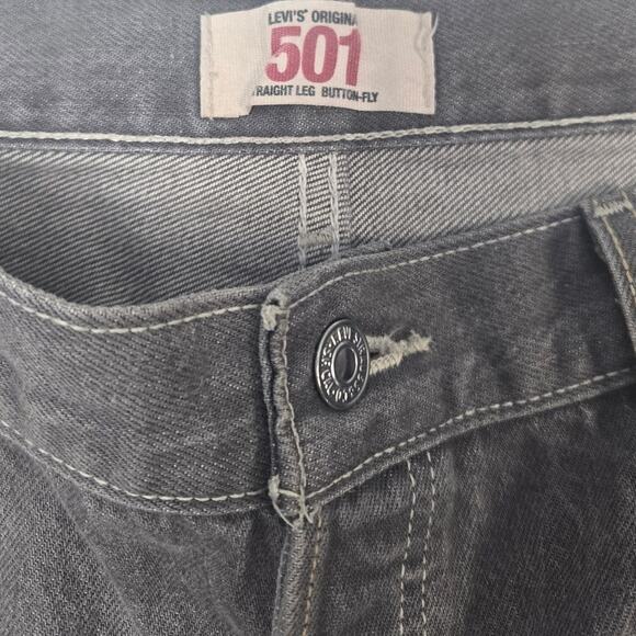 Levis Original 501 Mens 40X32 Straight Leg Button Fly 100% Cotton Denim Jeans - Picture 4 of 6